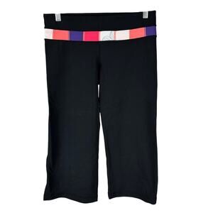 Lululemon Groove Crop Black Multi Color Waist Accent Women's Size 8 EUC